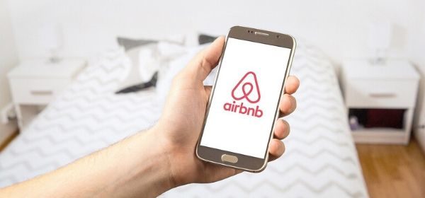 comprare-azioni-airbnb